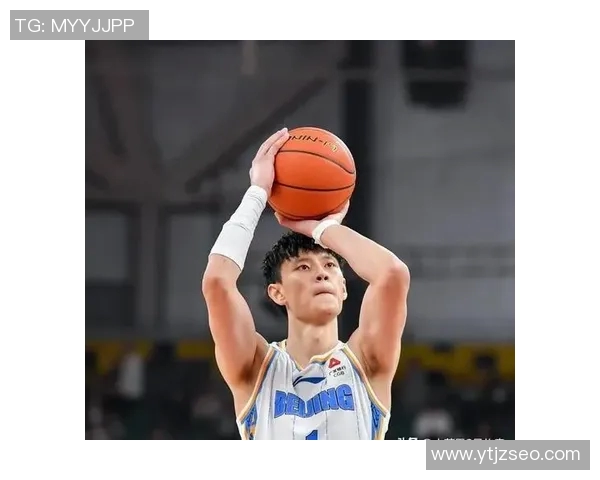 曾凡博的篮球之路:从青涩少年到职业赛场的奋斗历程与未来展望 曾凡博的篮球之路:从青涩少年到职业赛场的奋斗历程与未来展望